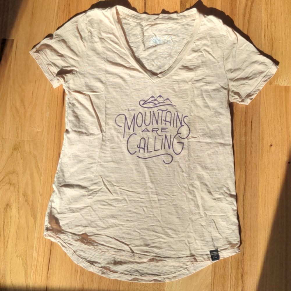 United by Blue Mountains are Callingand I must Go organic cotton Tshirt